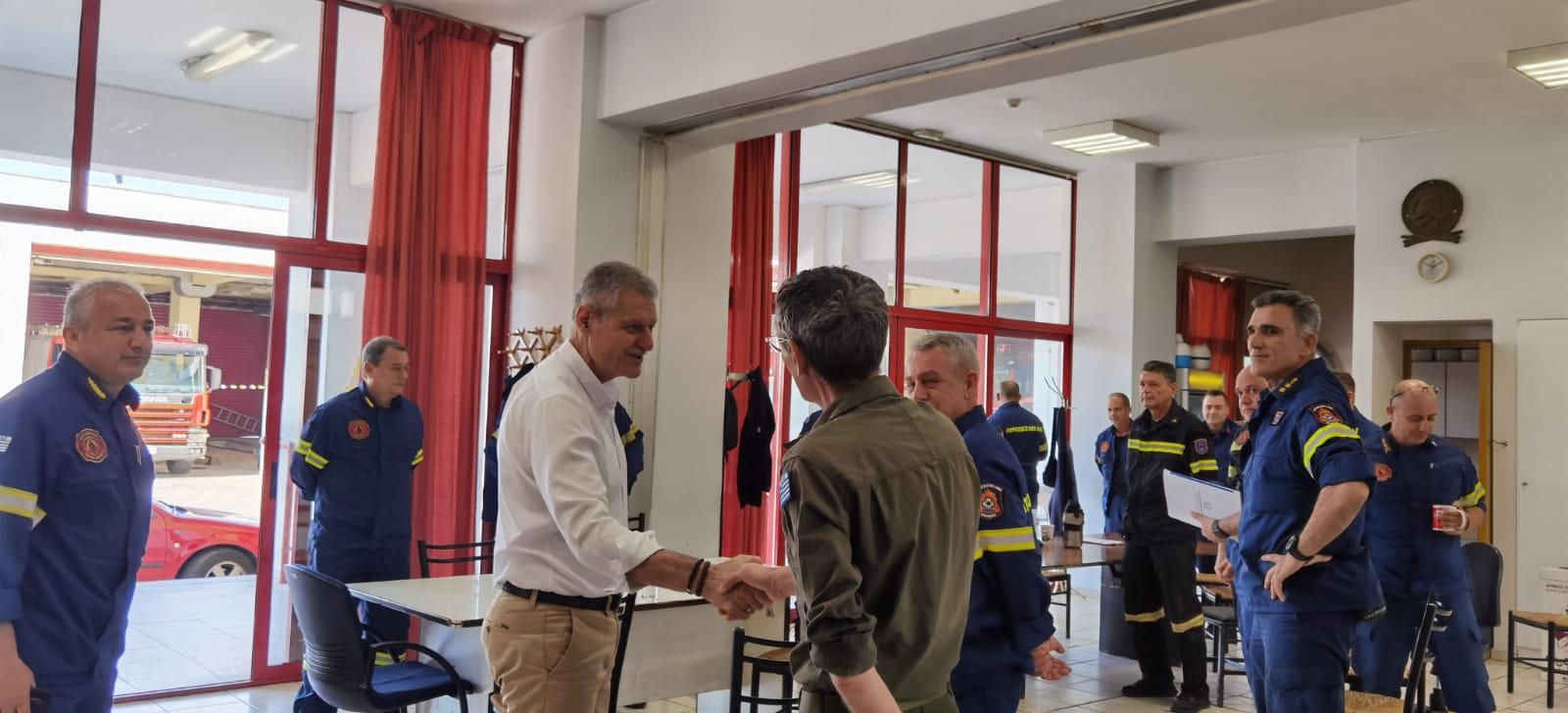 σε Πυροσβεστικούς Σταθμούς της Αθήνας ο Ευάγγελος Τουρνάς