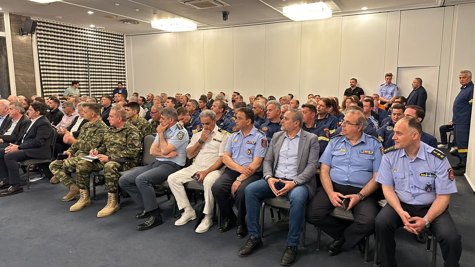 Ευρεία σύσκεψη υπό τον Υπουργό Κλιματικής Κρίσης και Πολιτικής Προστασίας Γιάννη Κεφαλογιάννη για την προετοιμασία της αντιπυρικής περιόδου στην Κρήτη