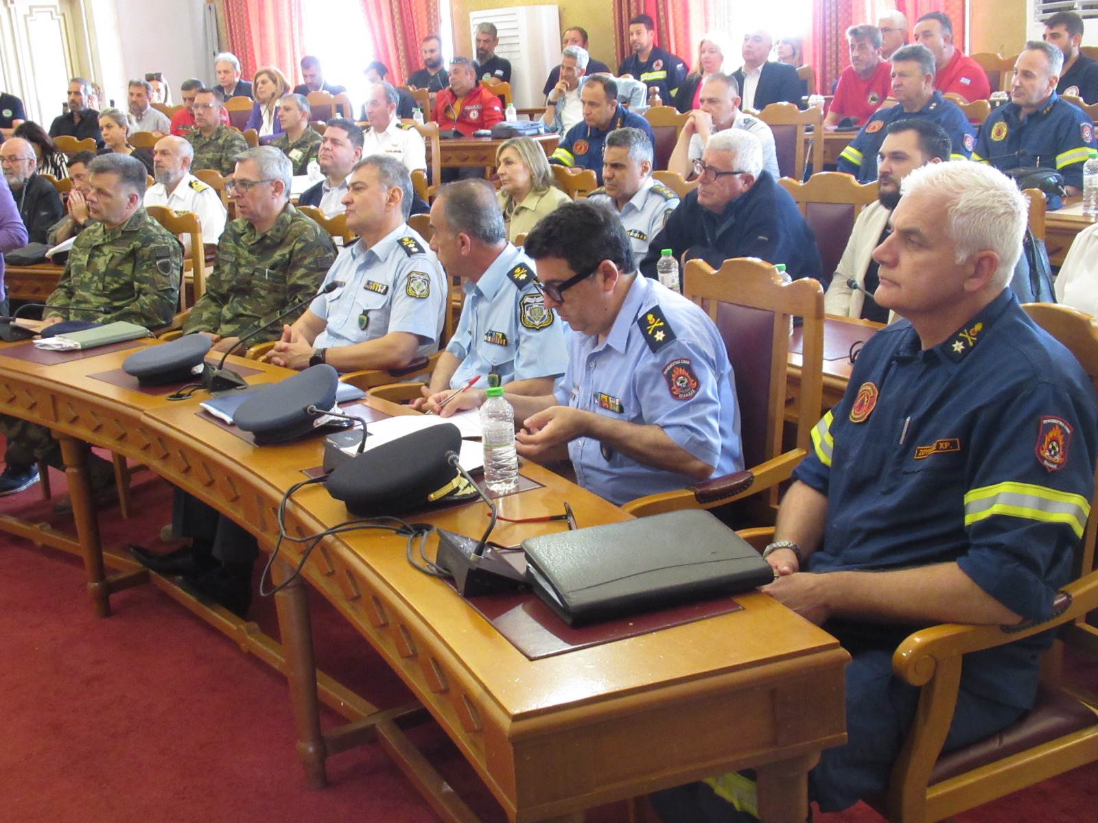 Ευρεία σύσκεψη υπό τον Υπουργό Κλιματικής Κρίσης και Πολιτικής Προστασίας Γιάννη Κεφαλογιάννη για την προετοιμασία της αντιπυρικής περιόδου στην Περιφέρεια Νοτίου Αιγαίου