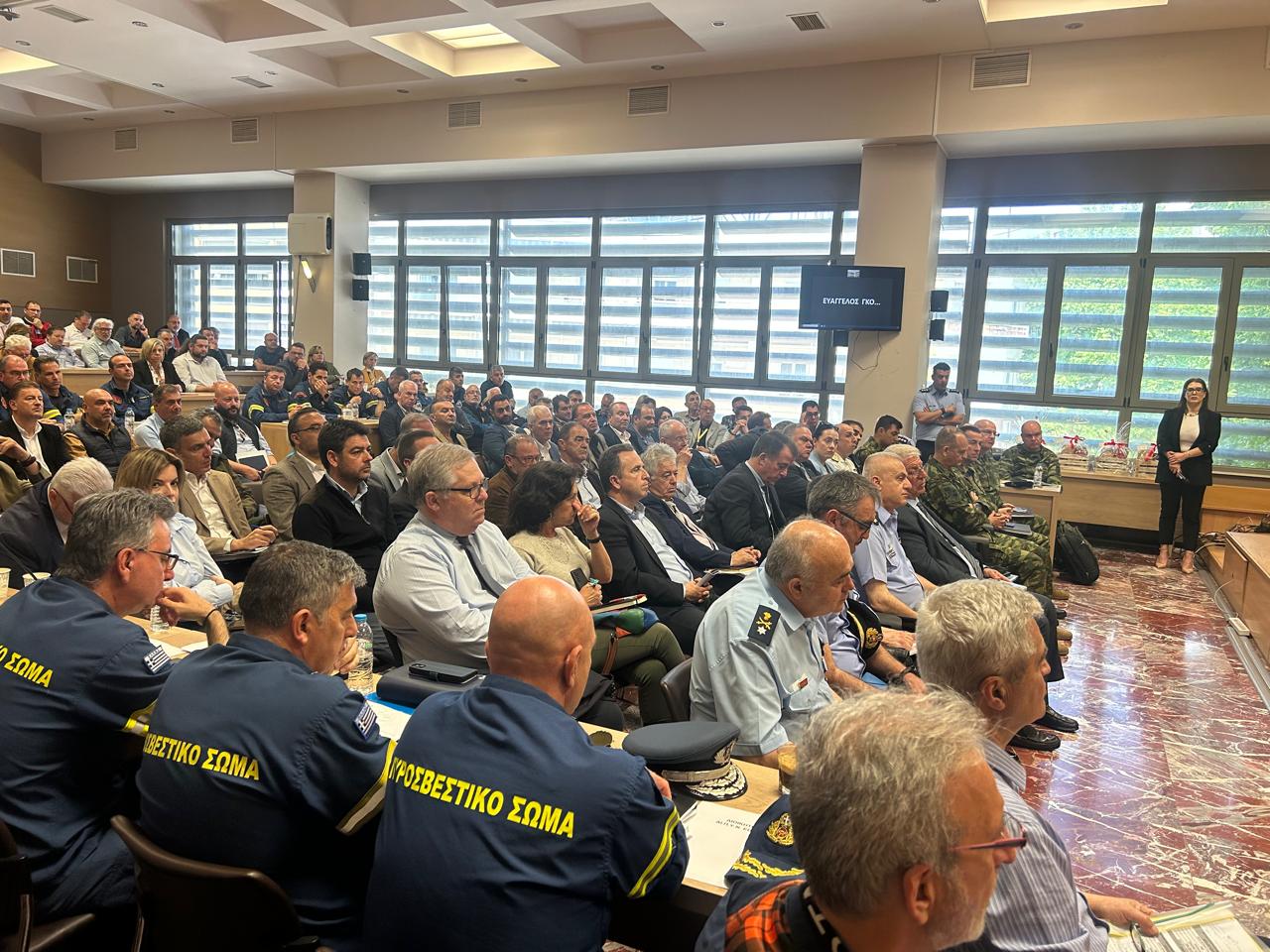 Ευρεία σύσκεψη υπό τον Υπουργό Κλιματικής Κρίσης και Πολιτικής Προστασίας Γιάννη Κεφαλογιάννη για την προετοιμασία της αντιπυρικής περιόδου στην Περιφέρεια ανατολικής Μακεδονίας κ Θράκης