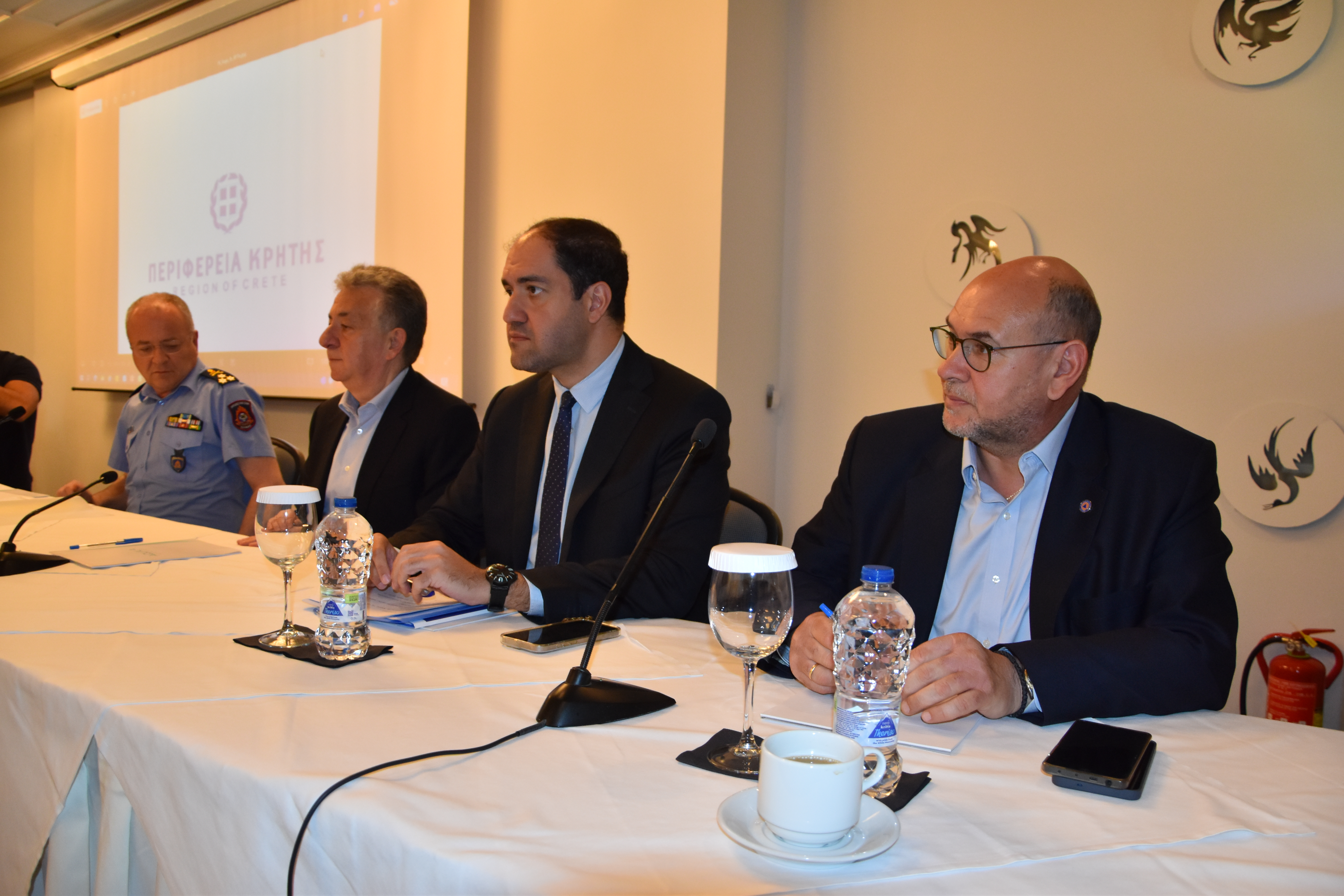 Ευρεία σύσκεψη υπό τον Υπουργό Κλιματικής Κρίσης και Πολιτικής Προστασίας Γιάννη Κεφαλογιάννη για την προετοιμασία της αντιπυρικής περιόδου στην Κρήτη