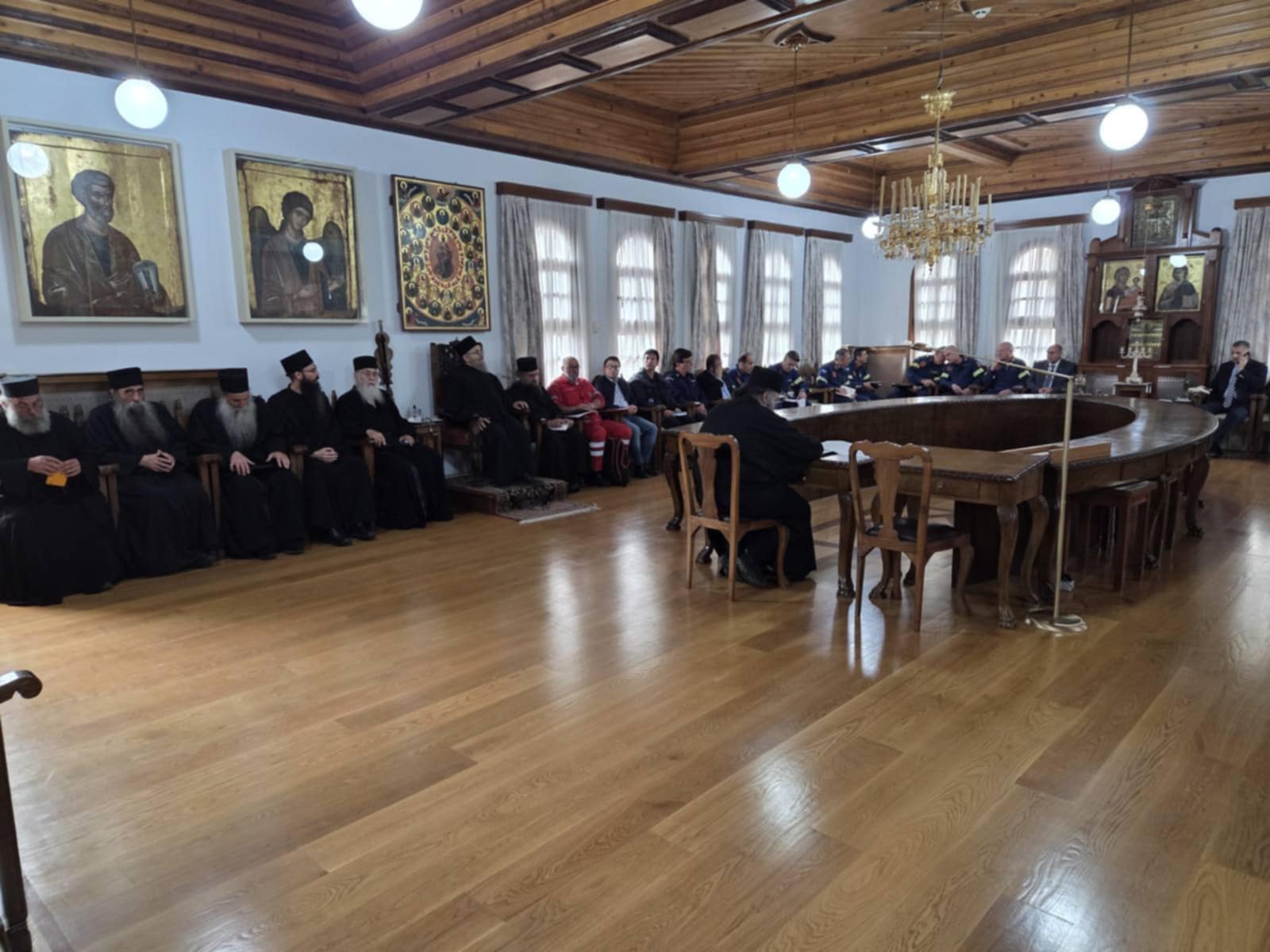 Ευρεία Σύσκεψη υπό τον Γενικό Γραμματέα Πολιτικής Προστασίας, Νίκο Παπαευσταθίου, για την αντιπυρική περίοδο στο Άγιο Όρος