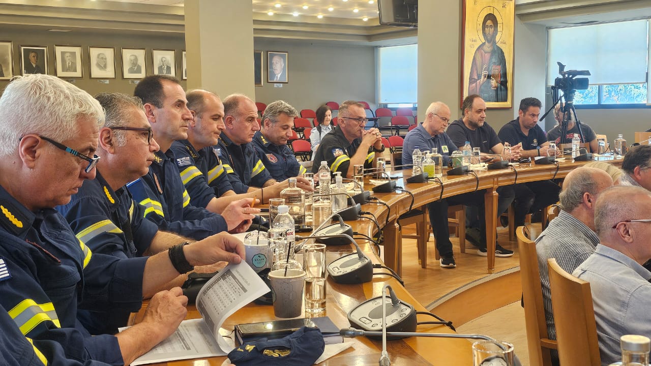 Ευρεία σύσκεψη υπό τον Υφυπουργό Κλιματικής Κρίσης και Πολιτικής Προστασίας, Ευάγγελο Τουρνά, για την προετοιμασία της αντιπυρικής περιόδου στην Περιφέρεια Στερεάς Ελλάδας